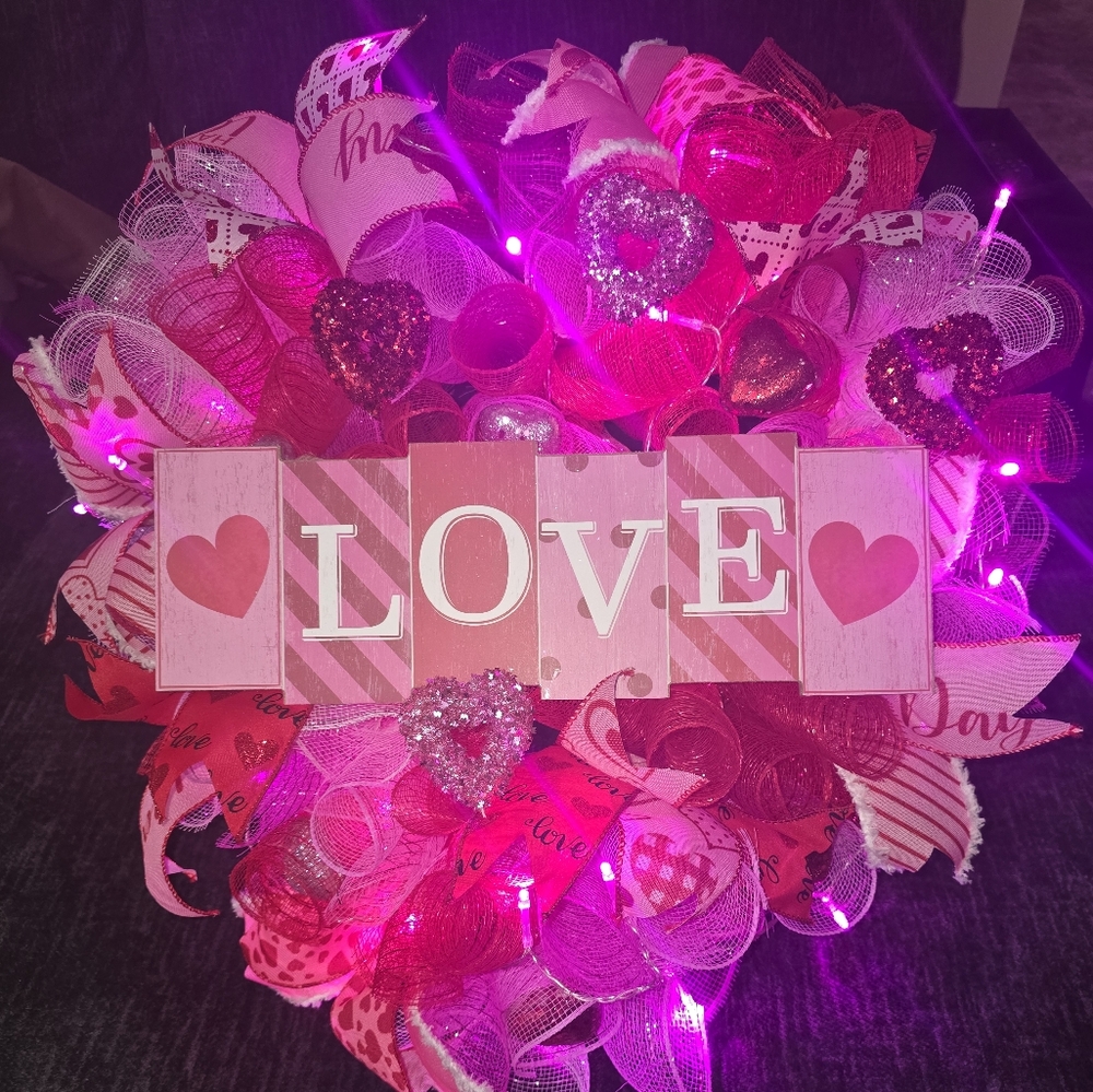 Handmade Valentines wreath - Picture 2 of 2